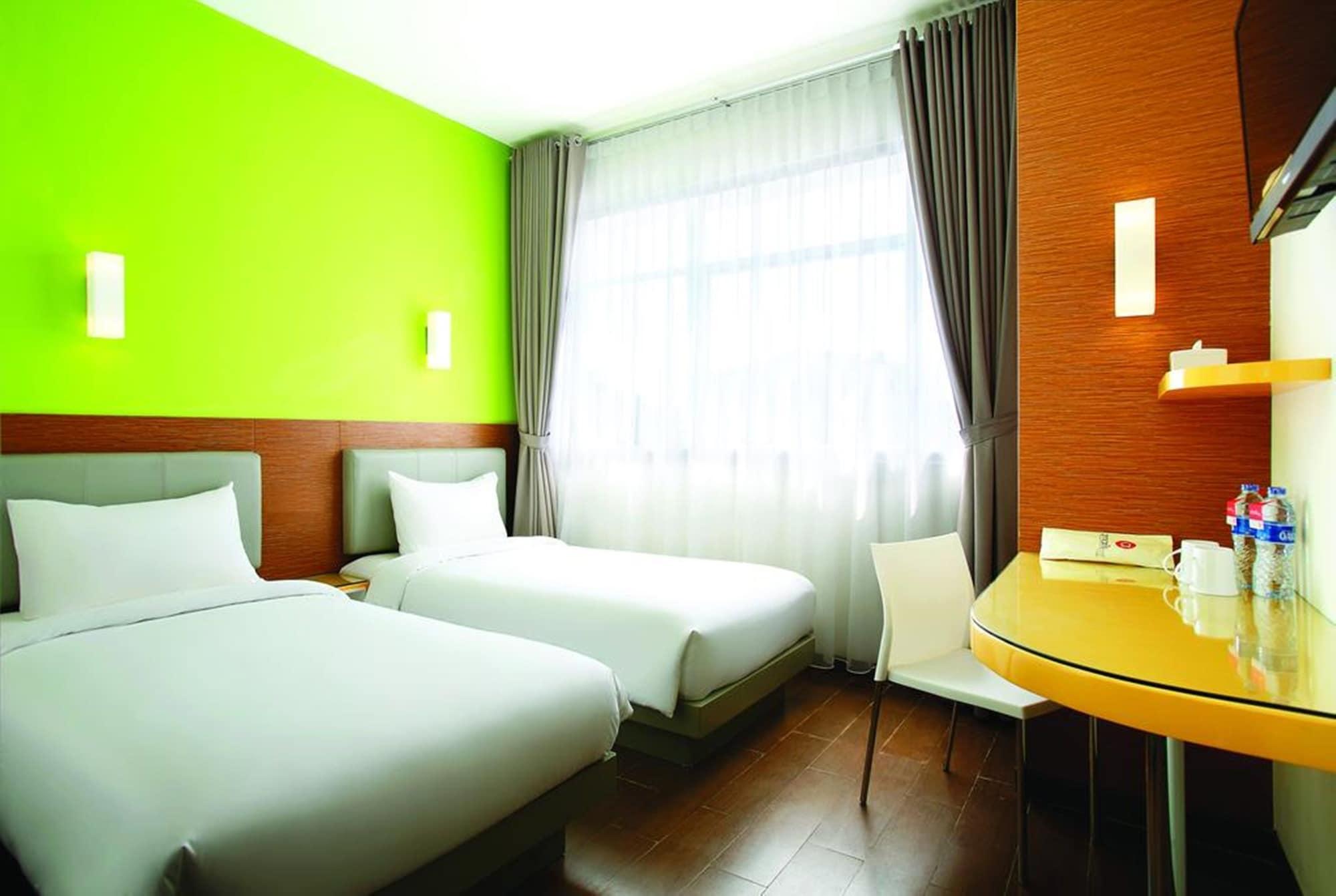 Amaris Hotel La Codefin Kemang Jakarta Exterior photo